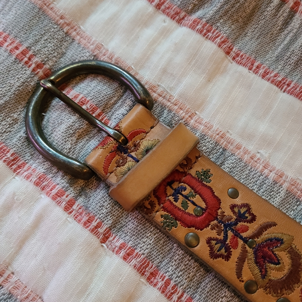 Lucky Brand Leather Embroidered Belt Size M